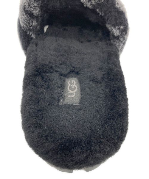 UGG（アグ）UGG (アグ) UGG ファーサンダル ブラック サイズ:US 5の古着・服飾アイテム