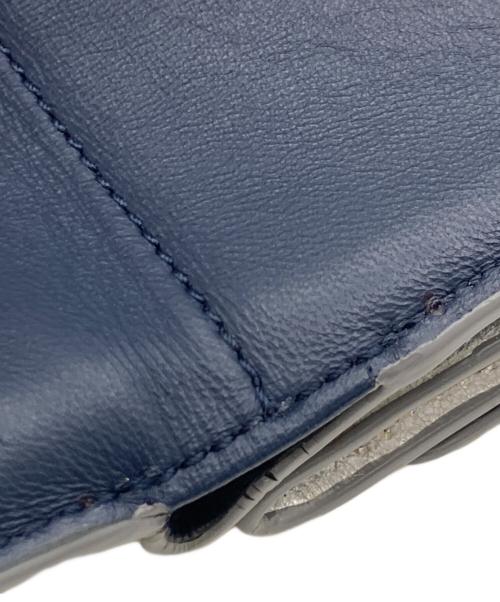 J&M DAVIDSON（ジェイ＆エム デヴィッドソン）J&M DAVIDSON (ジェイ＆エム デヴィッドソン) J&M DAVIDSON スタッズ メタル ウォレット シルバーの古着・服飾アイテム