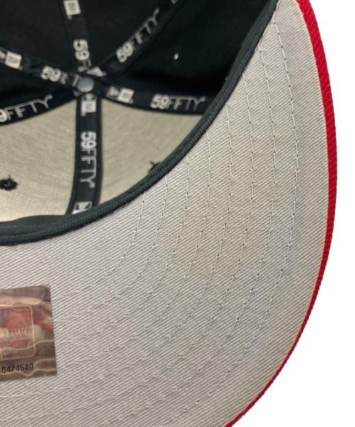 New Era（ニューエラ）New Era (ニューエラ) キャップ レッド×ブラックの古着・服飾アイテム