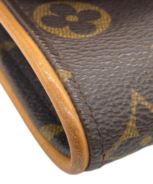 LOUIS VUITTON（ルイ ヴィトン）LOUIS VUITTON (ルイ ヴィトン) モノグラム ポシェットツインPM ベージュ×ブラウンの古着・服飾アイテム