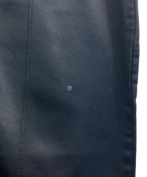 adidas（アディダス）adidas (アディダス) トラックパンツ レッド×ブラック サイズ:Mの古着・服飾アイテム