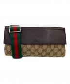 GUCCIグッチ）の古着「GUCCI GGキャンバス ボディーバッグ」｜ブラウン