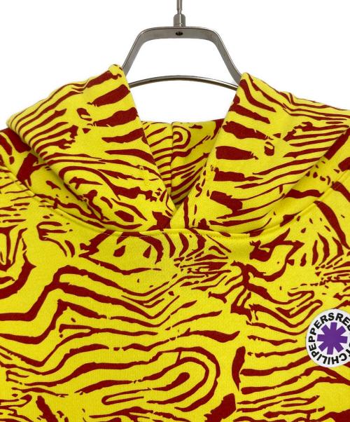 RED HOT CHILI PEPPERS（レッドホットチリペッパーズ）RED HOT CHILI PEPPERS (レッドホットチリペッパーズ) Michael Rios Special Artist Hoodie レッド×イエロー サイズ:Mの古着・服飾アイテム