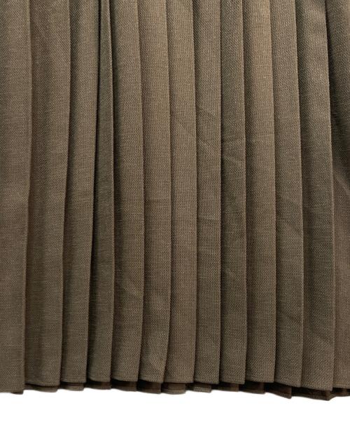 Curensology（カレンソロジー）Curensology (カレンソロジー) プリーツキャミソールワンピース オリーブ サイズ:Fの古着・服飾アイテム
