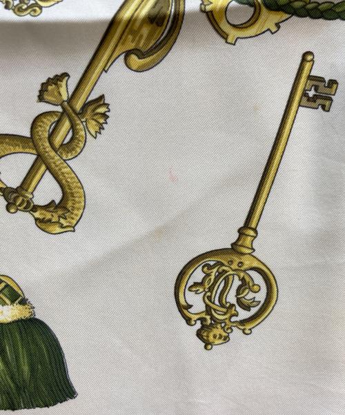 HERMES（エルメス）HERMES (エルメス) HERMES（エルメス）シルクスカーフ ワインレッド×ベージュの古着・服飾アイテム