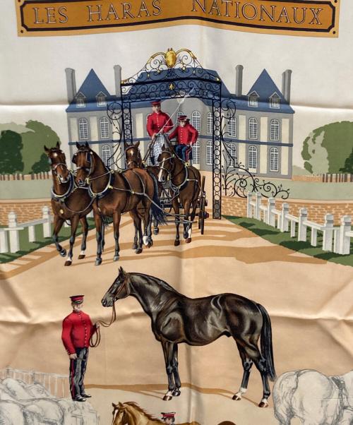 HERMES（エルメス）HERMES (エルメス) HERMES（エルメス）シルクスカーフ グリーン×アイボリーの古着・服飾アイテム