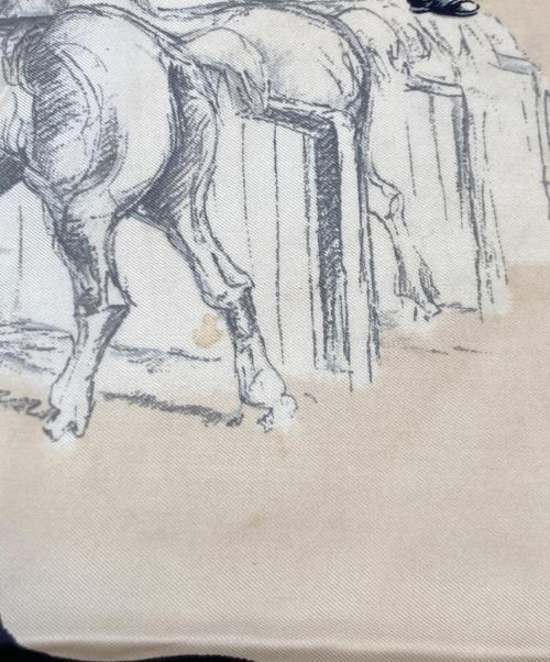 HERMES（エルメス）HERMES (エルメス) HERMES（エルメス）シルクスカーフ グリーン×アイボリーの古着・服飾アイテム