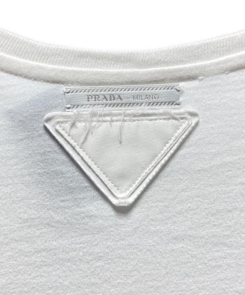 PRADA（プラダ）PRADA (プラダ) バックトライアングルTシャツ ホワイト サイズ:Mの古着・服飾アイテム
