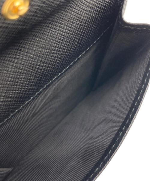 PRADA（プラダ）PRADA (プラダ) PRADA サフィアーノレザー 2つ折り財布 ブラックの古着・服飾アイテム