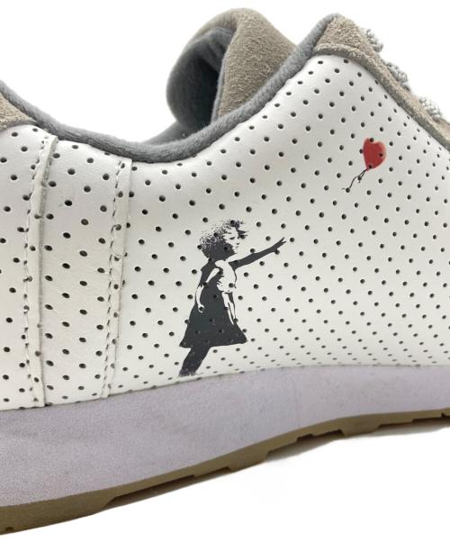 via SANGACIO（ヴィア・サンガチオ）via SANGACIO (ヴィア・サンガチオ) Brandalised (ブランダライズド) via SANGACIO × BRANDALISED にゅ～ず グレー×ホワイト サイズ:US 8の古着・服飾アイテム