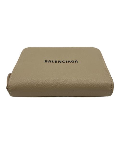 BALENCIAGA（バレンシアガ）BALENCIAGA (バレンシアガ) BALENCIAGA ロゴ2つ折り財布 ベージュの古着・服飾アイテム