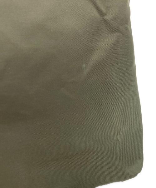 PRADA（プラダ）PRADA (プラダ) PRADA ロゴプレート トートバッグ オリーブの古着・服飾アイテム