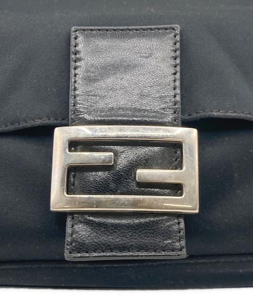 FENDI（フェンディ）FENDI (フェンディ) FENDI マンマバケット ショルダーバッグ ブラックの古着・服飾アイテム