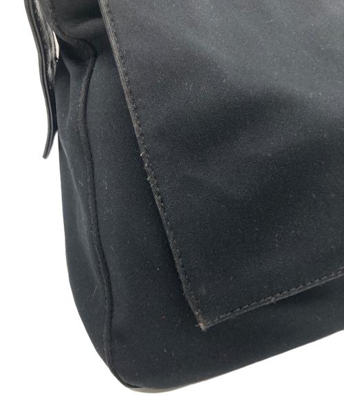 FENDI（フェンディ）FENDI (フェンディ) FENDI マンマバケット ショルダーバッグ ブラックの古着・服飾アイテム