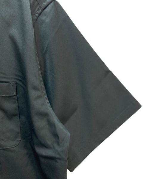 graniph（グラニフ）graniph (グラニフ) What′s in the Burger ルーズフィット半袖シャツ グレー サイズ:Lの古着・服飾アイテム