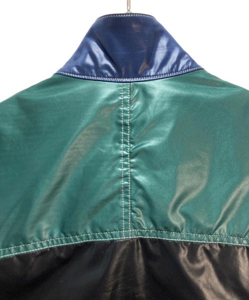 JUNYA WATANABE COMME des GARCONS（(ジュンヤワタナベ コムデギャルソン）JUNYA WATANABE COMME des GARCONS ((ジュンヤワタナベ コムデギャルソン) ジャミロクワイ バイカラーブルゾン グリーン×ネイビー サイズ:Mの古着・服飾アイテム