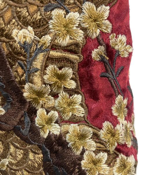 絡繰魂（カラクリタマシイ）絡繰魂 (カラクリダマシイ) 和柄 総刺繍 スカジャン ブラック×レッド サイズ:XXLの古着・服飾アイテム