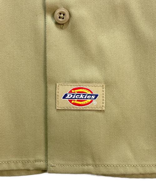 SHINYA KOZUKA（シンヤコズカ）SHINYA KOZUKA (シンヤコズカ) Dickies (ディッキーズ) Giant Work Shirt ベージュ サイズ:EXTRA SMALLの古着・服飾アイテム
