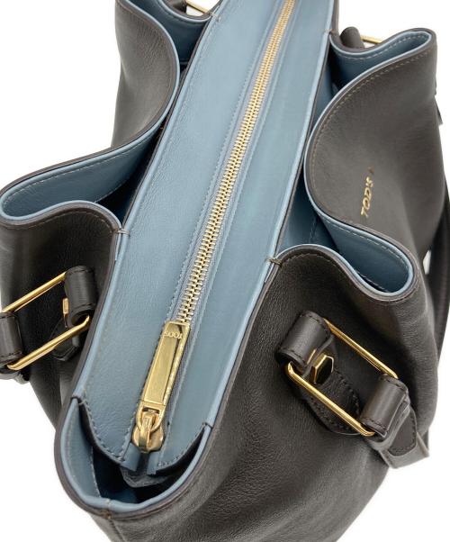 TOD'S（トッズ）TOD'S (トッズ) TOD'S フラワーハンドバッグ ブラック×ブルーの古着・服飾アイテム