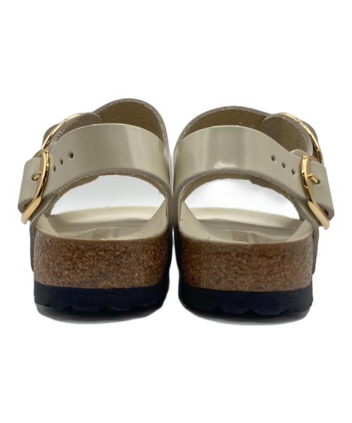 BIRKENSTOCK（ビルケンシュトック）BIRKENSTOCK (ビルケンシュトック) Milano Big Buckle ホワイト サイズ:35の古着・服飾アイテム