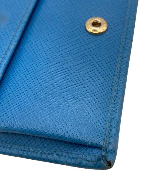 PRADA（プラダ）PRADA (プラダ) PRADA サフィアーノ 2つ折り財布 スカイブルーの古着・服飾アイテム