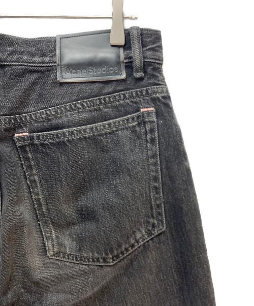 Acne studios（アクネ ストゥディオス）Acne studios (アクネ ストゥディオス) ルーズブーツカットデニムパンツ ブラック サイズ:EUR 30の古着・服飾アイテム