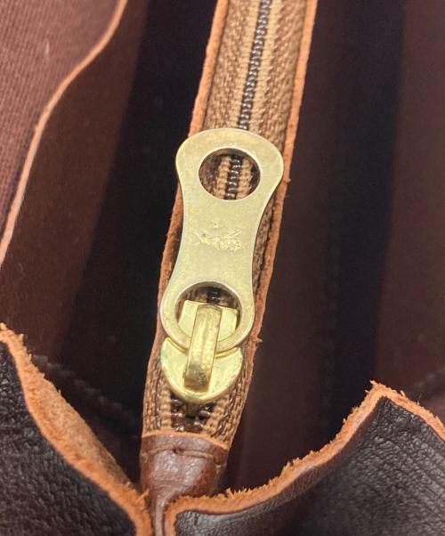 IL BISONTE（イル ビゾンテ）IL BISONTE (イル ビゾンテ) IL BISONTE ジップラウンド ロングウォレット ブラウンの古着・服飾アイテム