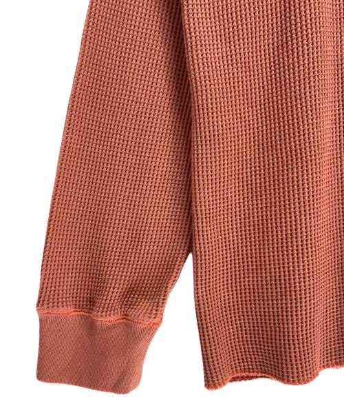 BEAMS（ビームス）BEAMS (ビームス) URU (ウル) BEAMS × URU CREW NECK L/S TEE レッド サイズ:2の古着・服飾アイテム