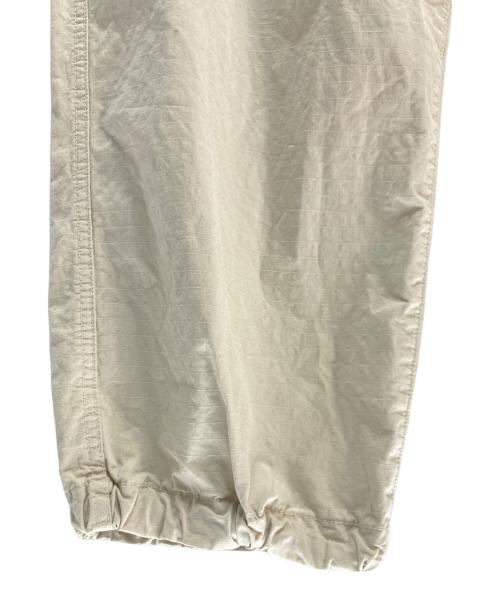 STONE ISLAND（ストーンアイランド）STONE ISLAND (ストーンアイランド) STONE ISLAND  リップストップ TC ルーズフィット カーゴパンツ ベージュ サイズ:30の古着・服飾アイテム