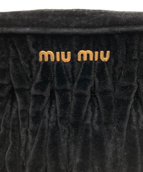 MIU MIU（ミュウミュウ）MIU MIU (ミュウミュウ) MIUMIU マテラッセ ベルベット ショルダーバッグの古着・服飾アイテム