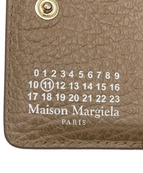 Maison Margiela（メゾンマルジェラ）Maison Margiela (メゾンマルジェラ) Maison Margiela （メゾンマルジェラ）2つ折り財布 ベージュの古着・服飾アイテム