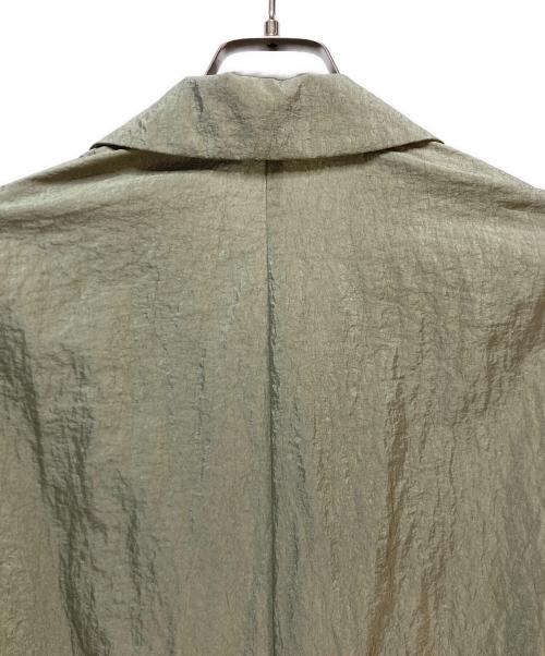 heliopole（エリオポール）heliopole (エリオポール) SHINY SHEER LIGHT COAT オリーブ サイズ:36の古着・服飾アイテム
