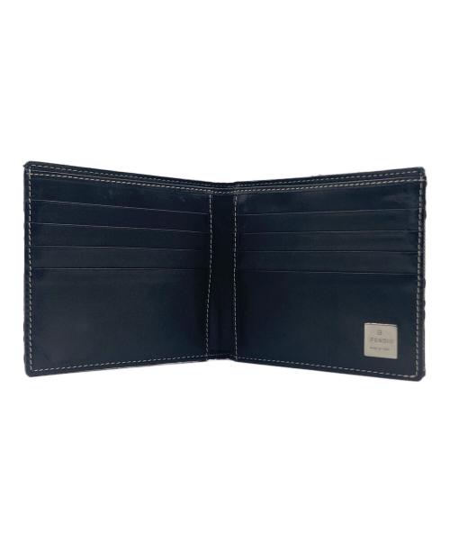 FENDI（フェンディ）FENDI (フェンディ) FENDI ズッカ柄 2つ折り財布 ネイビー×グレーの古着・服飾アイテム