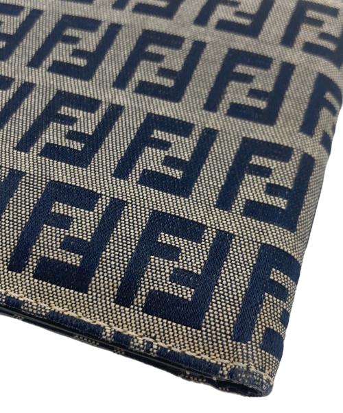 FENDI（フェンディ）FENDI (フェンディ) FENDI ズッカ柄 2つ折り財布 ネイビー×グレーの古着・服飾アイテム