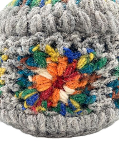 SUPREME（シュプリーム）SUPREME (シュプリーム) SUPREME（シュプリーム）Crochet Beanie  グレー×マルチカラーの古着・服飾アイテム