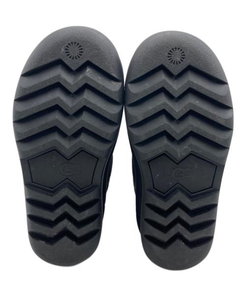 UGG（アグ）UGG (アグ) W CLASSIC MAXI MINI ブラック サイズ:24の古着・服飾アイテム