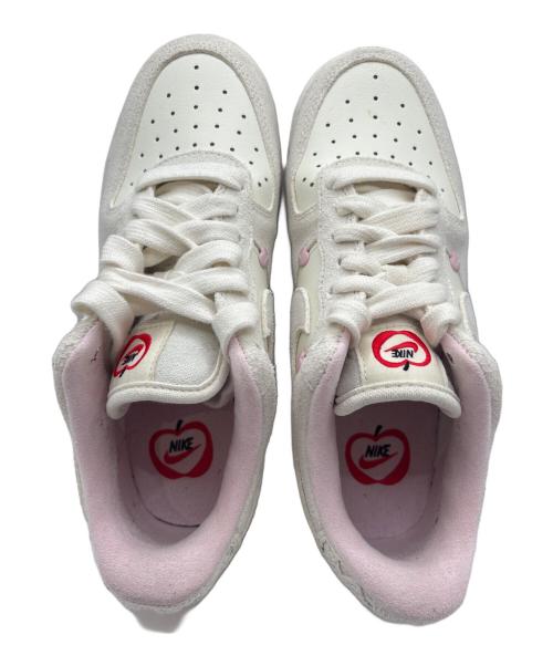 NIKE（ナイキ）NIKE (ナイキ) エア フォース 1 '07 LX アイボリー×ピンク サイズ:24cmの古着・服飾アイテム