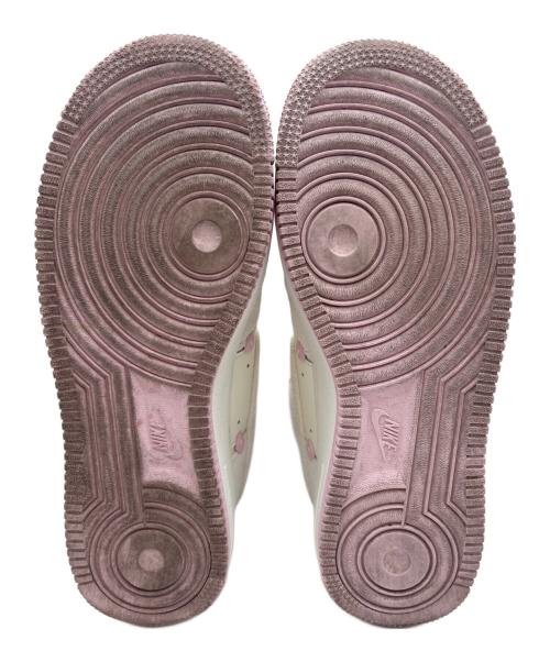 NIKE（ナイキ）NIKE (ナイキ) エア フォース 1 '07 LX アイボリー×ピンク サイズ:24cmの古着・服飾アイテム