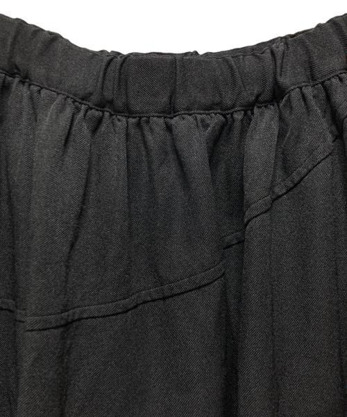 BLACK COMME des GARCONS（ブラックコムデギャルソン）BLACK COMME des GARCONS (ブラックコムデギャルソン) BLACK COMME des GARCONS（ブラックコムデギャルソン）ティアードスカート ブラック サイズ:Mの古着・服飾アイテム