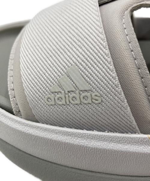 adidas（アディダス）adidas (アディダス) サンダル ホワイト サイズ:US 8 未使用品の古着・服飾アイテム