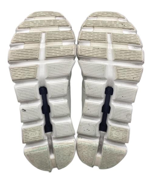 on（オン）on (オン) On Cloud6 スニーカー ホワイト サイズ:US W7の古着・服飾アイテム