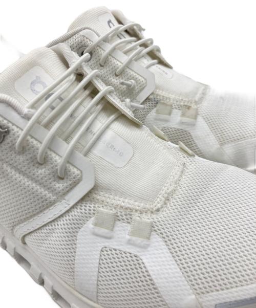 on（オン）on (オン) On Cloud6 スニーカー ホワイト サイズ:US W7の古着・服飾アイテム