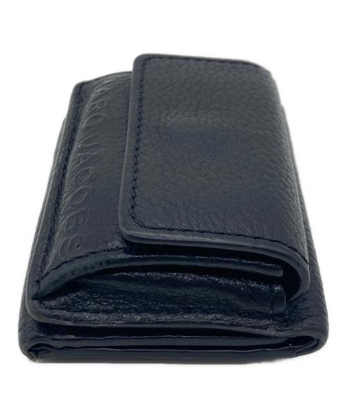 MARC JACOBS（マークジェイコブス）MARC JACOBS (マークジェイコブス) THE TEXTURED BOX 3つ折り財布 ブラックの古着・服飾アイテム