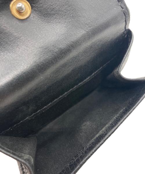 MARC JACOBS（マークジェイコブス）MARC JACOBS (マークジェイコブス) THE TEXTURED BOX 3つ折り財布 ブラックの古着・服飾アイテム