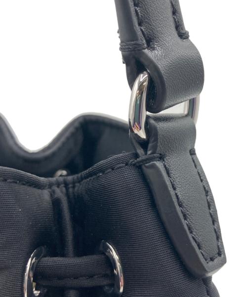 MICHAEL KORS（マイケル・コース）MICHAEL KORS (マイケル・コース) スモールバケット クロスボディ ブラックの古着・服飾アイテム