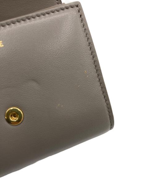CELINE（セリーヌ）CELINE (セリーヌ) トリオンフ スモールフラップウォレット グレーの古着・服飾アイテム