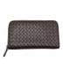 BOTTEGA VENETA（ボッテガベネタ）の古着「イントレチャート長財布」｜ブラウン