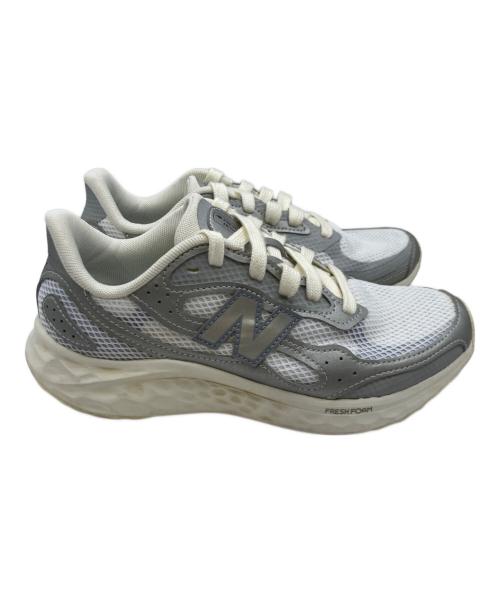 NEW BALANCE（ニューバランス）NEW BALANCE (ニューバランス) ランニングシューズ WARISTS4 グレー×ホワイト サイズ:24の古着・服飾アイテム