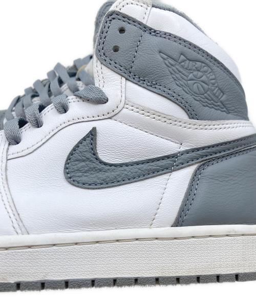 NIKE（ナイキ）NIKE (ナイキ) AIR JORDAN 1 RETRO HIGH OG グレー×ホワイト サイズ:US 9.5の古着・服飾アイテム