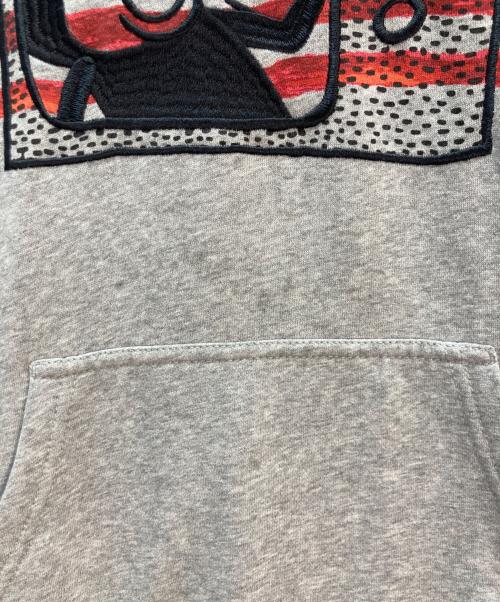 COACH（コーチ）COACH (コーチ) Keith Haring (キースヘリング) DISNEY (ディズニー) COACH × Mickey Mouse × Keith Haring Gray Hoodie グレー サイズ:Lの古着・服飾アイテム